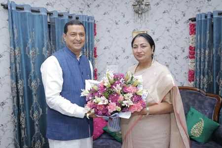 दिल्ली की सीएम रेखा गुप्ता ने सांसद अनिल बलूनी से की मुलाकात